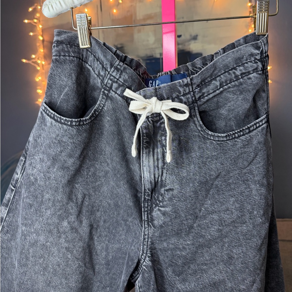 Gap Mid Rise Pull-On SuperLight Baggy Jeans size small 🤍 - Picture 5 of 7